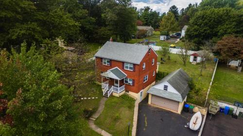 Chalfont Casa | Red brick house