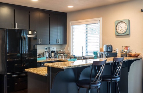 Nevada City Casa | Red Dog Retreat 5 Star review @ AirBnB