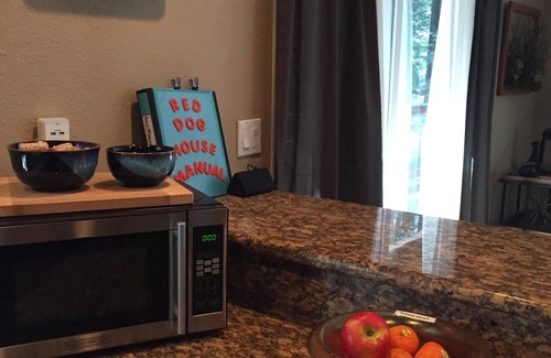 Nevada City Casa | Red Dog Retreat 5 Star review @ AirBnB