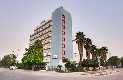 Mayur Vihar Phase III Hotel | Red Fox by Lemon Tree Hotels, East Delhi