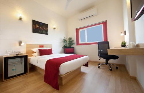 Mayur Vihar Phase III Hotel | Red Fox by Lemon Tree Hotels, East Delhi