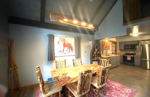 Alpine Lake Cabina | RED FOX - NEW Listing Alpine Lake Resort