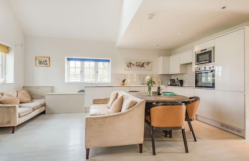 Petersfield Cabaña | RED KITE COTTAGE, family friendly in Froxfield, Hampshire