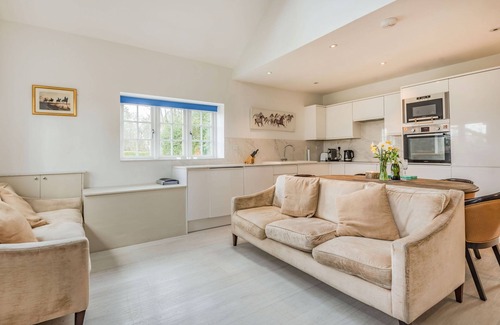 Petersfield Cabaña | RED KITE COTTAGE, family friendly in Froxfield, Hampshire