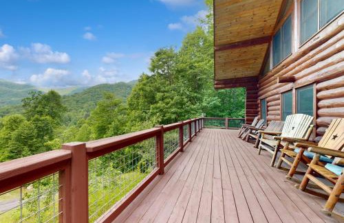 Sylva Casa | Red Lantern Lodge
