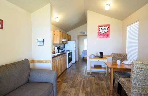 Lake Village Cabina | Red Leaf Cottages