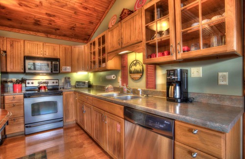 Sevierville Cabina | Red Leaf Lodge. Tu hogar lejos del hogar en Smokies