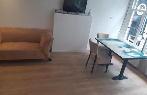 Red Light District Apartamento | RED LIGHT DISTRICT COZY APARTMENT