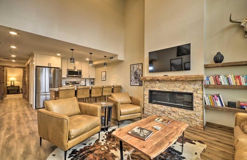 Red Lodge Casa | Red Lodge Townhome with Hot Tub and Fireplace!