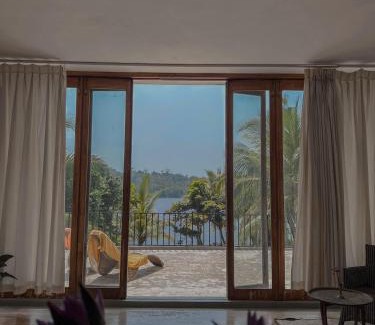 Elpitiya Cama Y Desayuno | Red Mangrove