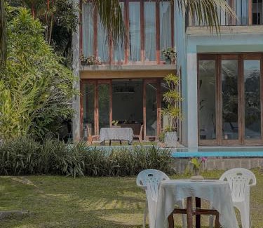 Elpitiya Cama Y Desayuno | Red Mangrove