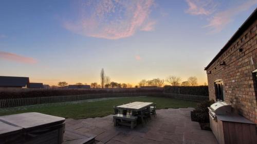 Dunholme Casa | Red Oak Barn, Ashlin Farm Barns