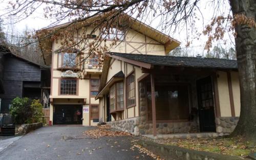 Gatlinburg Villa | Red Oak Lodge