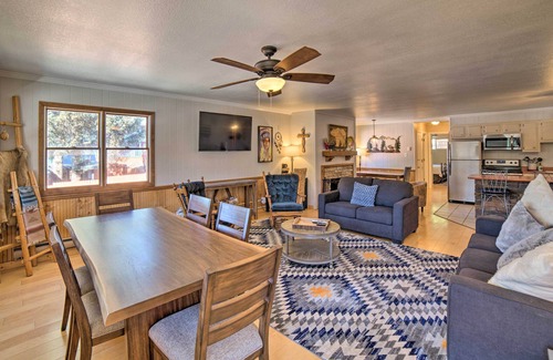 Red River Condominio | Red River Condo w/ Fire Pit: 1/2 Mi to Slopes!