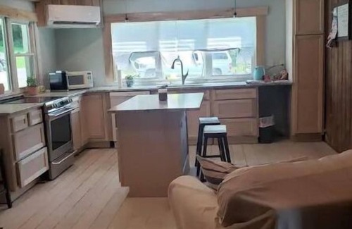 Stanton Casa | Red River Gorge Farmhouse-50 acres-wifi-pet friend