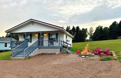 Found Mills Casa | Red Roof Cottage