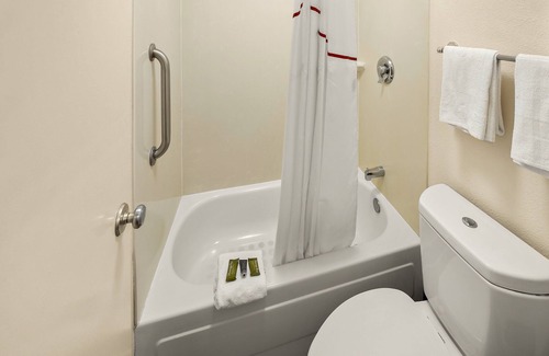 Durham Hotel | Red Roof Inn Chapel Hill - UNC