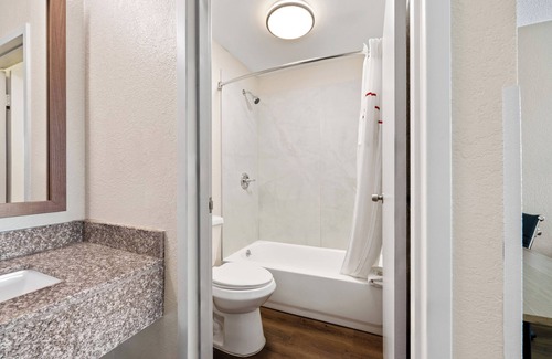 Toddville Road Hotel | Red Roof Inn Charlotte - Airport