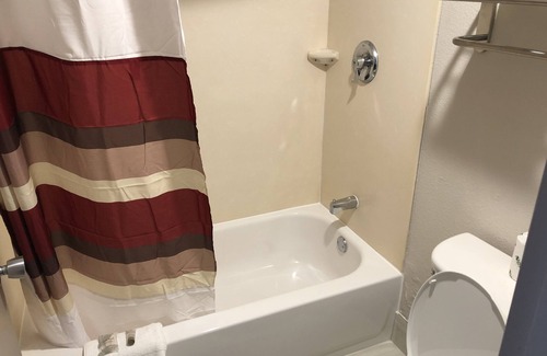 Greenville Hotel | Red Roof Inn Greenville, NC