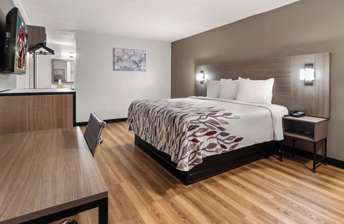 Whitehaven Hotel | Red Roof Inn Memphis - Graceland/ Airport
