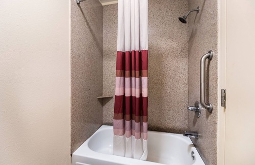 Murfreesboro Hotel | Red Roof Inn Murfreesboro