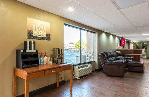 Pigeon Forge Hotel | Red Roof Inn & Suites Pigeon Forge Parkway