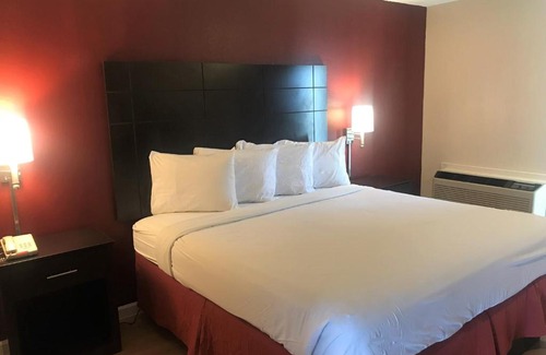 San Angelo Hotel | Red Roof Inn & Suites San Angelo