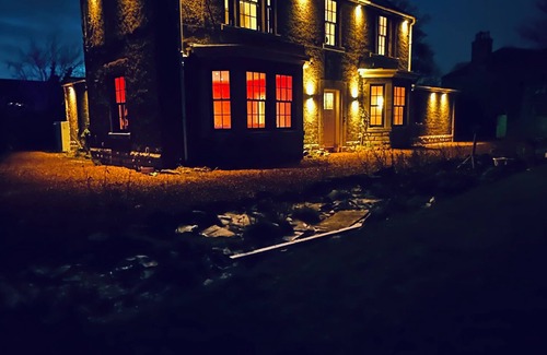 Newtongrange Casa | Red Roofs | 5BR Luxury | Near Edinburgh | EV Point