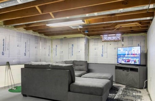 Fennville Casa | Red Rover | Hot Tub, Game Room, Lake Views!