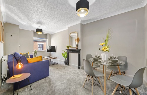 Golborne Apartamento | Red Rum-Apartamento-Baño Privado