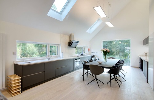 Crianlarich Apartamento | Red Stag chalet. Brand new, 4 bedroom, 4 bathroom, 5 star with free WiFi