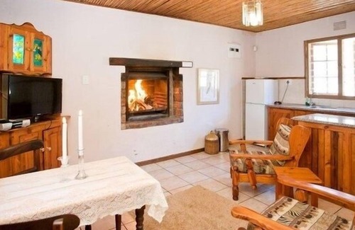 Oudtshoorn Cabaña | Red Stone Hills