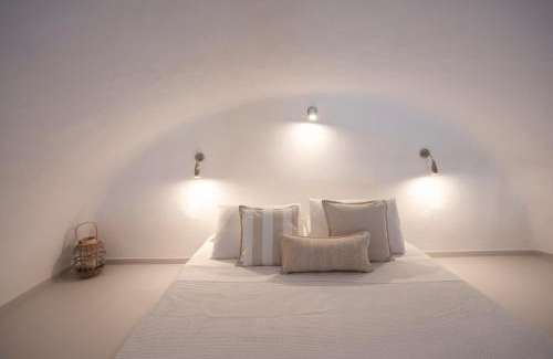 Finikia Casa | Red Stone Villa