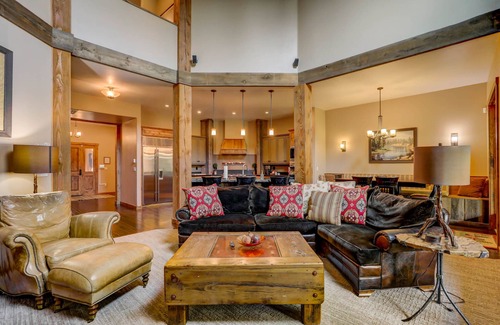 McCall Casa | Red Tail on the River - Private Hot Tub - River - Clubhouse w/gym, seasonal pool, sauna - Luxury