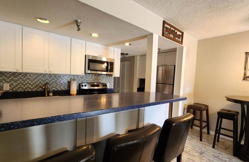 River Ranch Condominio | Red, White & RODEO River Ranch Family Suite! Golf Cart for Rent! 205