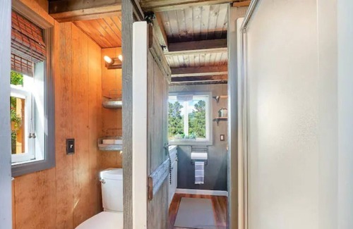 Wildwood Casa | Redbud Tiny Home with a Hot Tub and Mountain Views