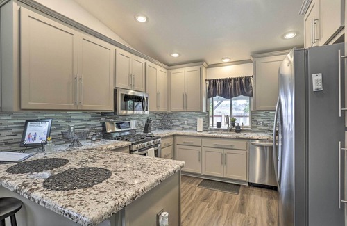 Redding Casa | Redding Home w/ Patio Near Fishing!