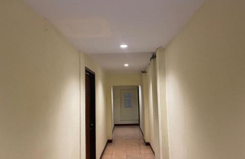 Manado City Centre Hotel | RedDoorz at Jalan Sam Ratulangi Manado
