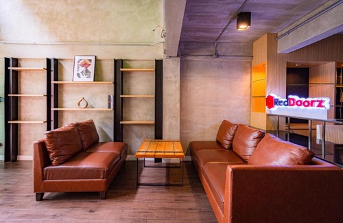 Hua Hin Hotel | RedDoorz @ DJ Guesthouse Hua Hin 23