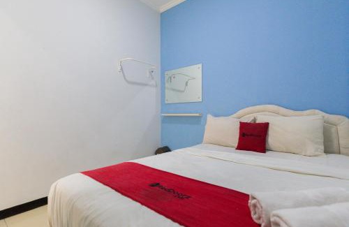 Java Hotel | RedDoorz @ Garden Boulevard Citra Raya Tangerang