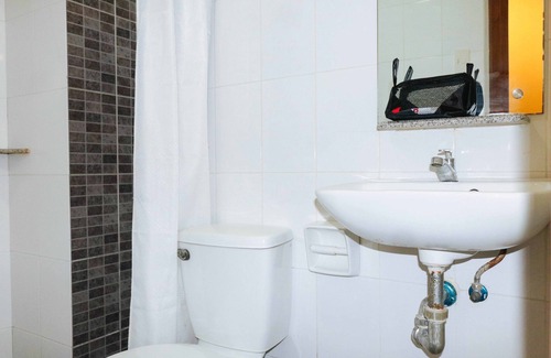 Mabolo Hotel | RedDoorz @ MJ Cuenco Avenue Cebu