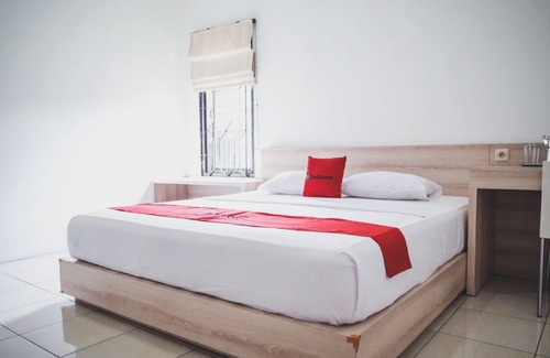 Sukabumi Casa | RedDoorz near Alun-alun Kota Sukabumi