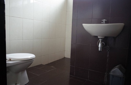 Sukabumi Casa | RedDoorz near Alun-alun Kota Sukabumi