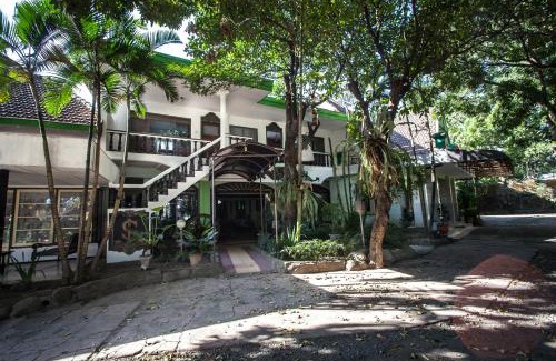 Klojen Casa | RedDoorz near Balai Kota Malang
