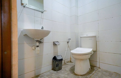 Braga Hotel | RedDoorz Near Braga Street
