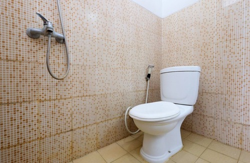 Purwokerto Casa | RedDoorz near Moro Mall Purwokerto