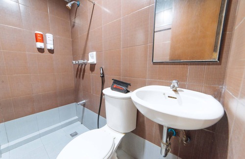 Olongapo Casa | RedDoorz near Olongapo Bus Terminal