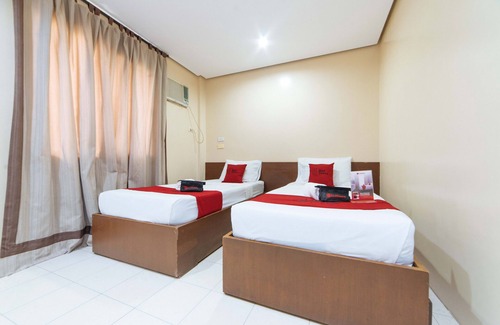 Olongapo Casa | RedDoorz near Olongapo Bus Terminal