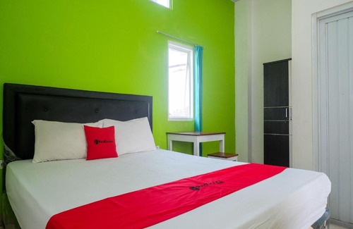 Grogol Casa | RedDoorz near Pakuwon Mall Solo Baru
