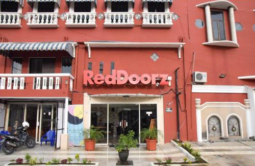 Surabaya Casa | RedDoorz near Pelabuhan Tanjung Perak 2 Surabaya